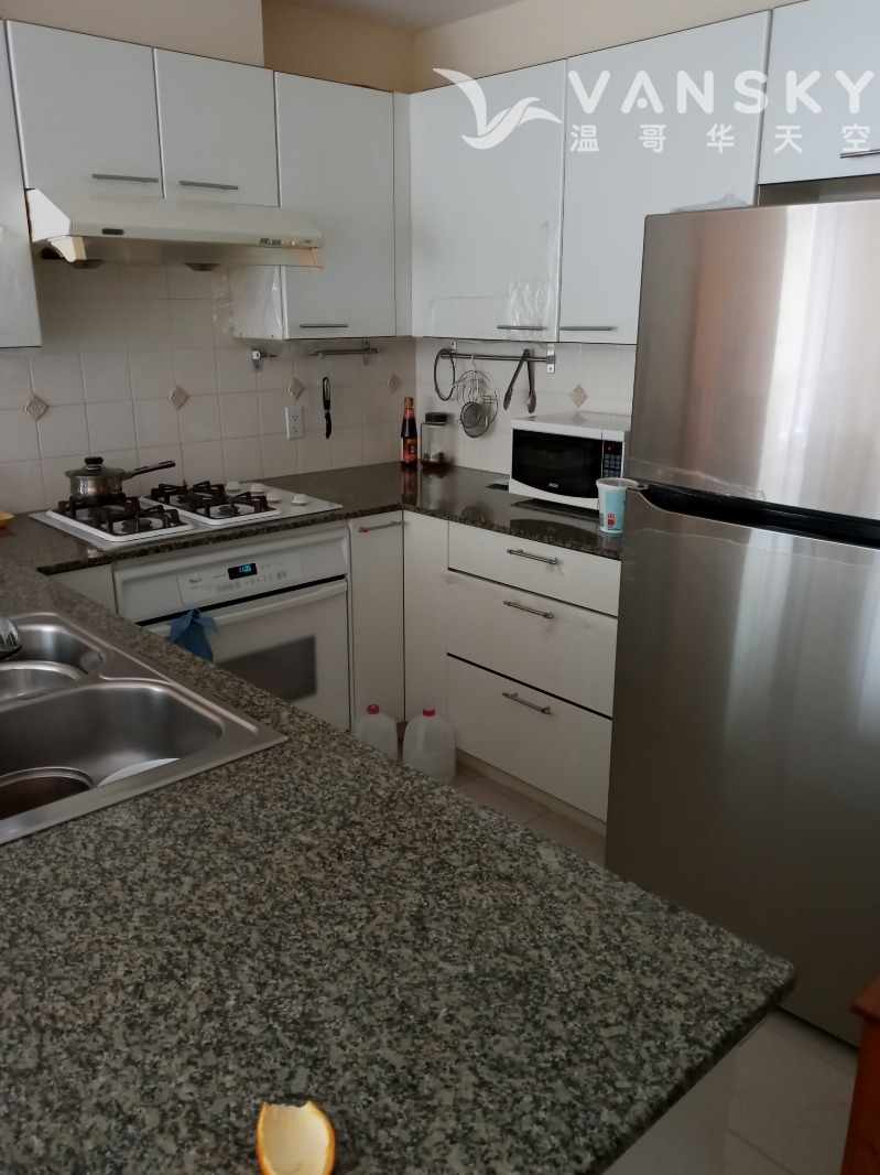 250926221042_master bedroom picture2.jpg